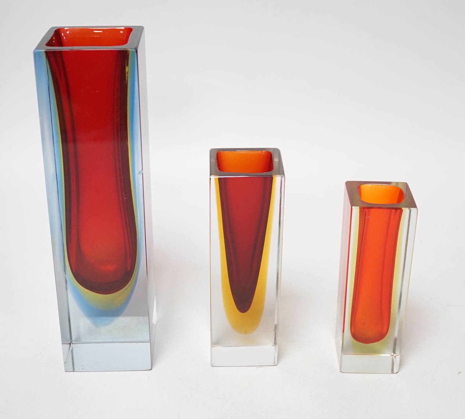 Three Murano Sommerso square glass vases, Tallest 21cm